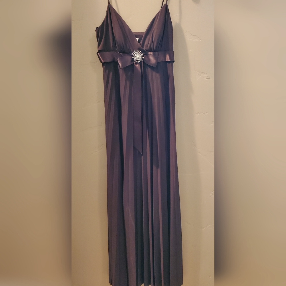 NWT, Betsy and Adam Brown Pleated Skirt Evening Gown